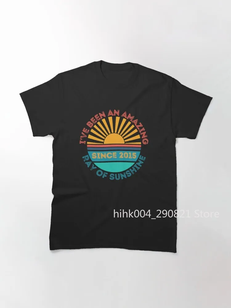 

Ray of Солнечная рубашка, я удивительно выгляжу с 2015 года, Классическая футболка