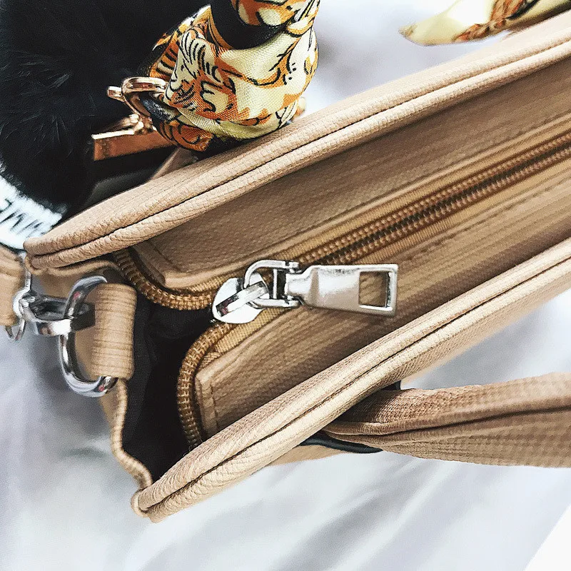 

Female Shoulder Bags For Women 2020 New Fashion Crossbody Bag Luxury Handbags Women Bags Designer Travel Hairball Bag