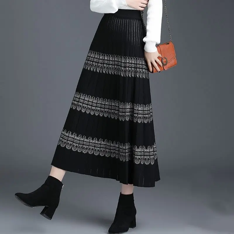

Autumn Winter Women Pleated Skirt Ethnic Print Knitted Skirt New Elastic High Waist Casual Female Long Skirts Jupe Femme Y674
