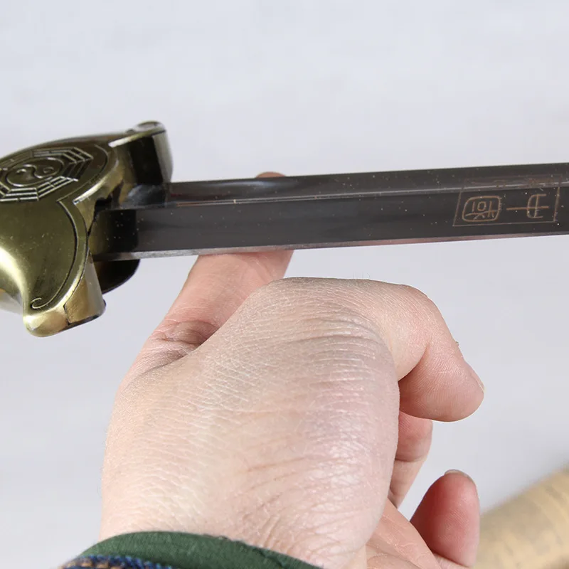 

Stainless Steel Rosewood TaiChi Sword for Personal Collection Home Decor GongFu Martial Arts Practice Props