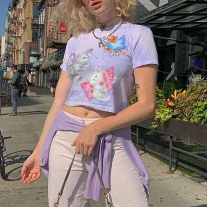 Женская футболка с коротким рукавом круглым вырезом и принтом в виде бабочки