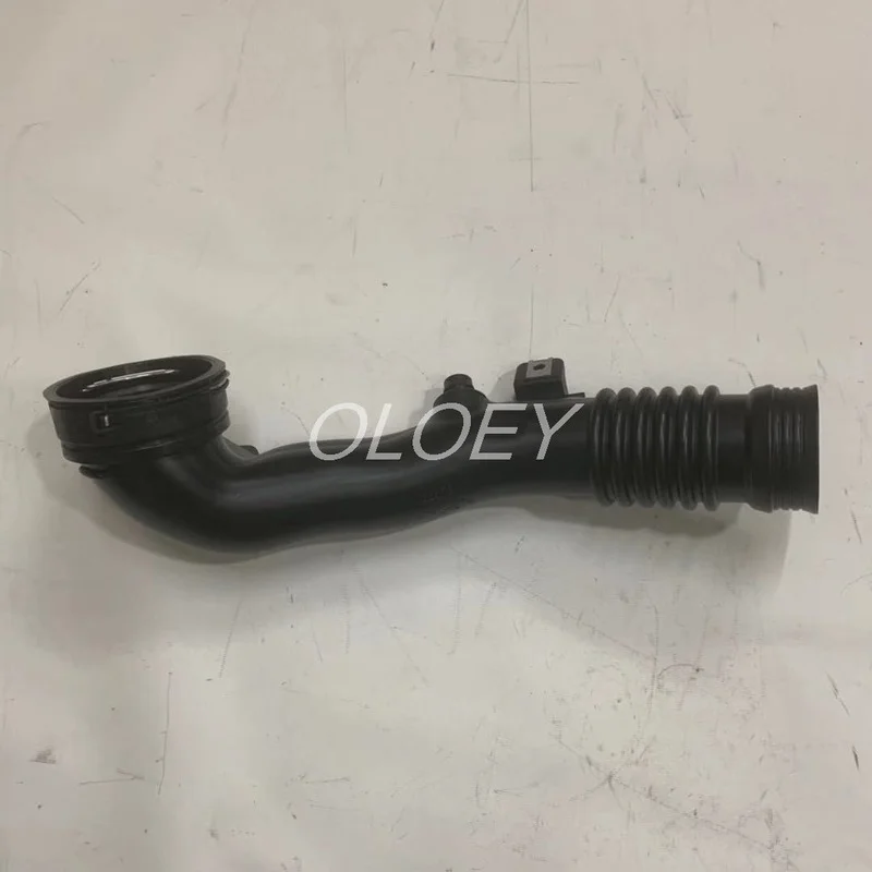 Воздухозаборный шланг для заряда 13 71 7 609 811 / 13717609811 7609811 BMW 5 6 серии X5 X6 F01 F02 F10 F12 E70 E71