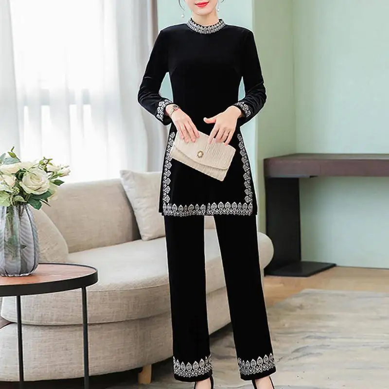 Женские комплекты со штанами с цветная футболка короткими рукавами и штаны на