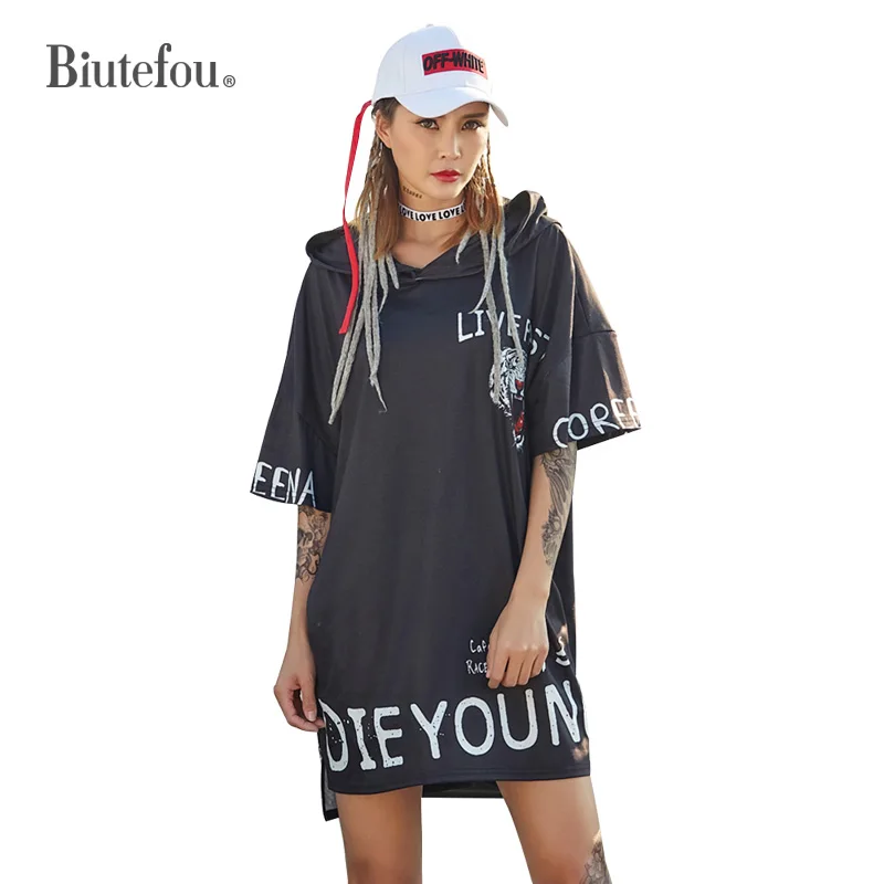 

2021 Summer Women Plus Size Loose Cartoon Print Short Sleeve Irregular Hem Hooded Dress