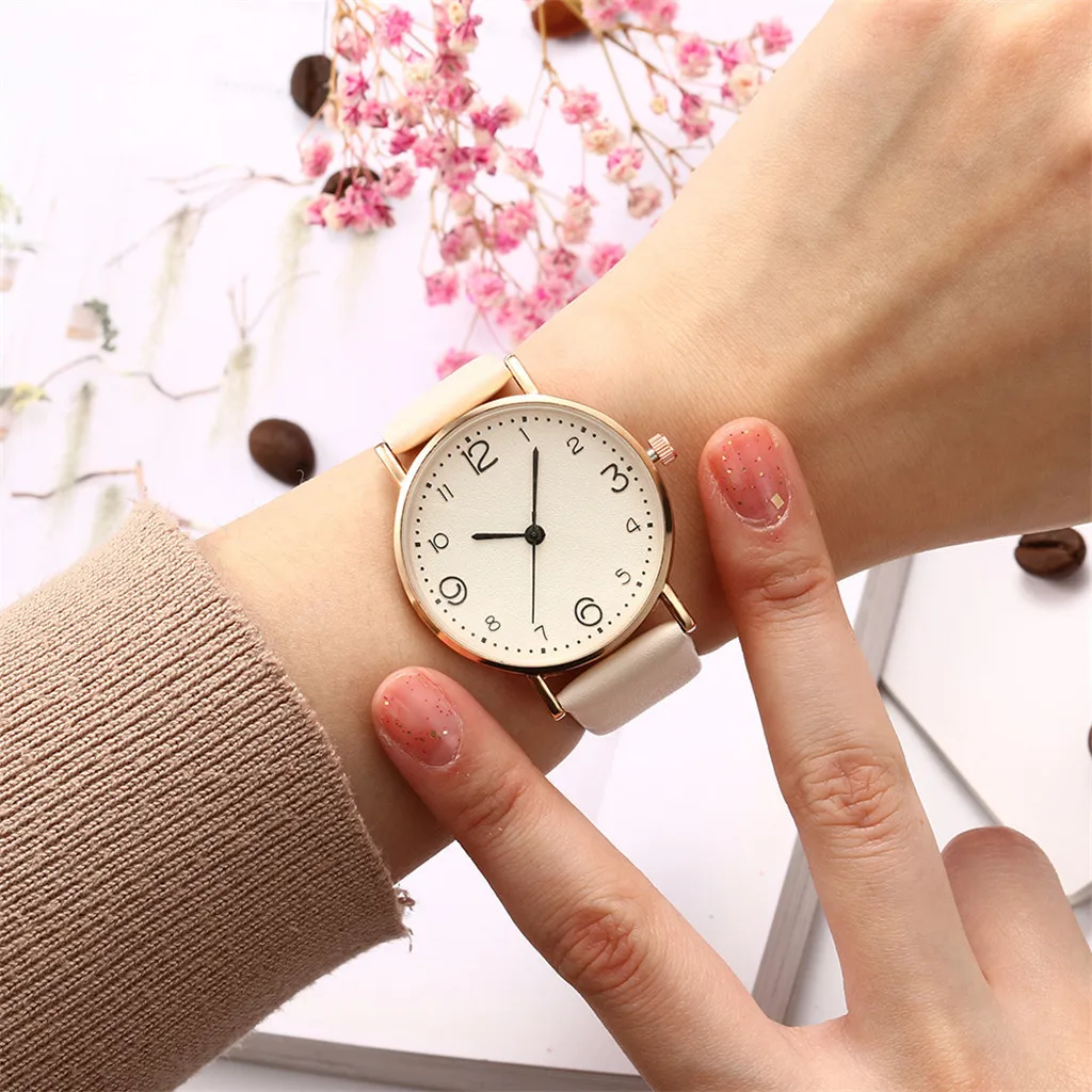 

Quartz Watch Alloy Dial Arabic Numerals Leather Strap Watch for Women Temperament Casual Wristwatch Montre Femme Drop Ship