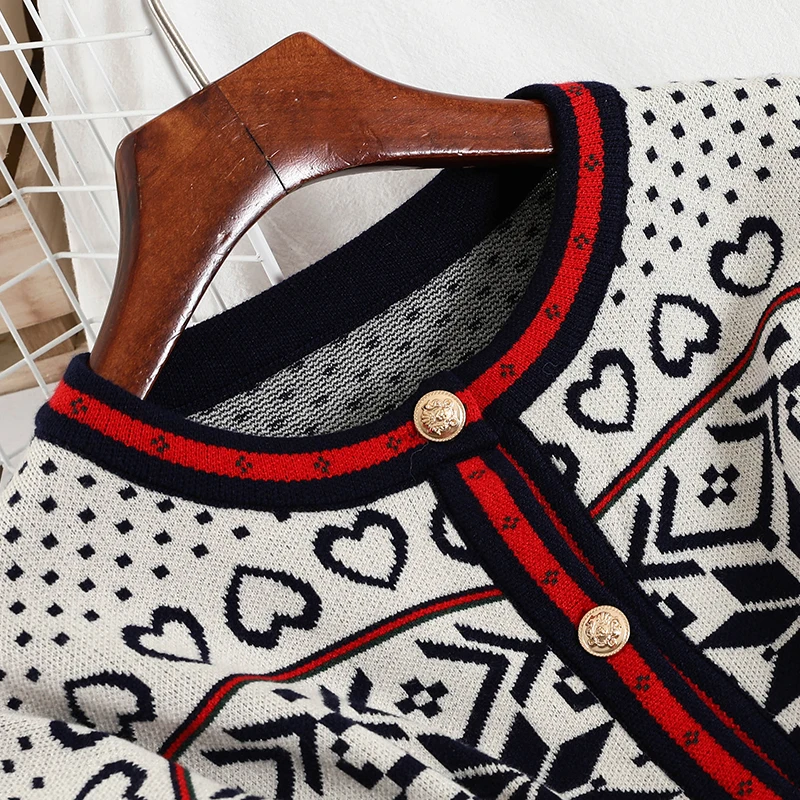 

V501 retro national style cardigan sweater coat temperament fashionable net red loose knit top women's fashion