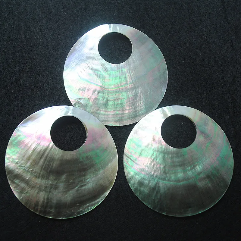 Подвески в виде ракушек с натуральными черными губами размер 35 мм 50 70 круглые