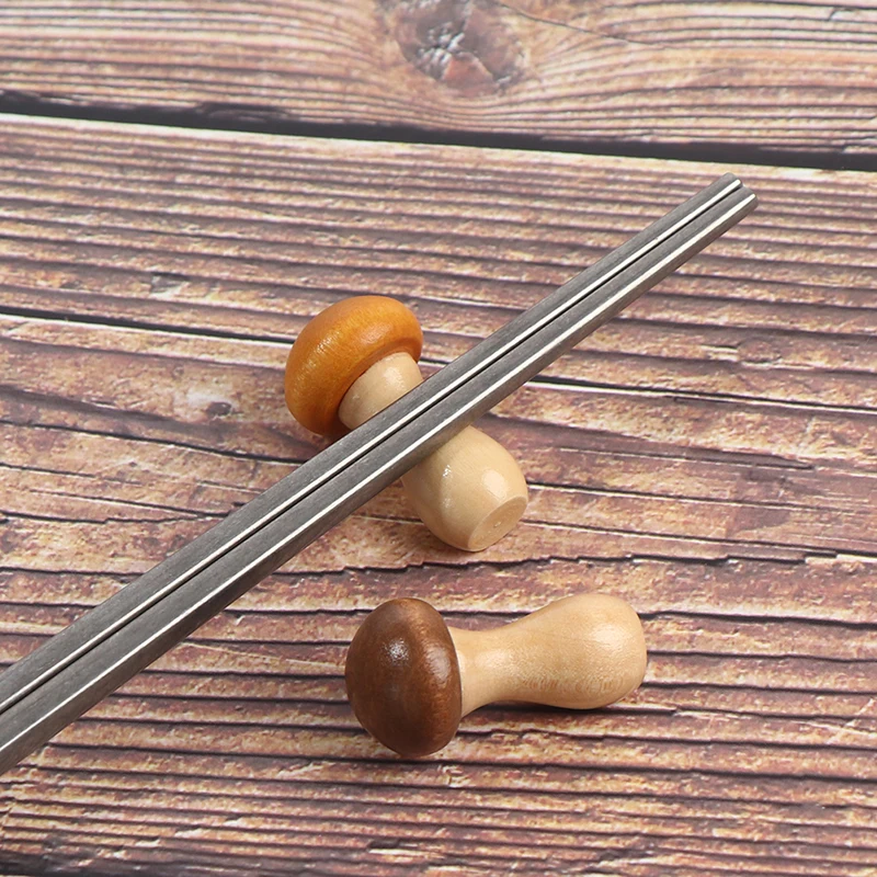2Pcs Wood Mushroom Chopstick Holder Mini Cute Chinese Korean Japan Wooden Rack Chopsticks Stand Shelf Home Decoration Kitchen