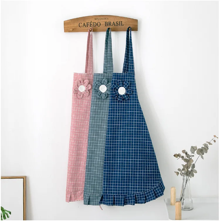 Женский кухонный фартук в клетку 65 х95 см