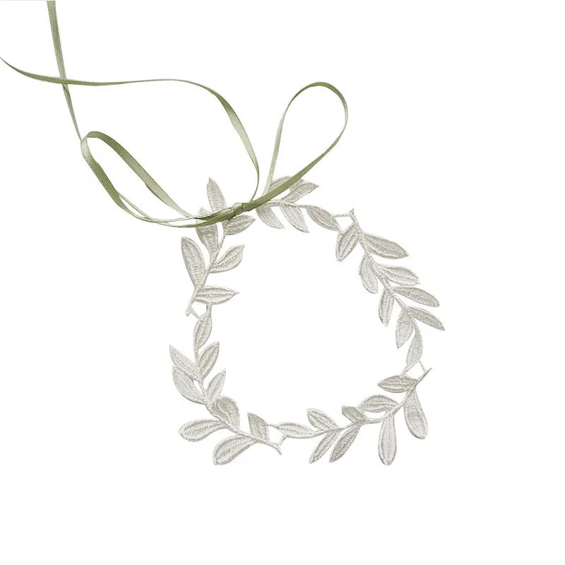 Чокер женский с дизайном белых листьев модное ожерелье в стиле шик