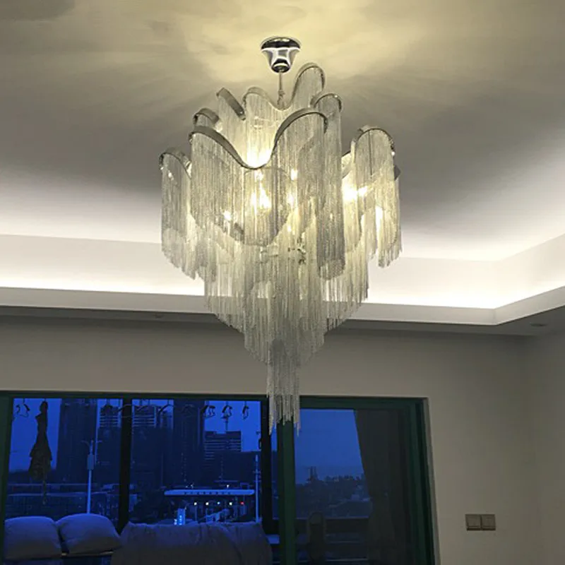 Большая люстра для фойе и вестибюля отеля серебристая золотистая алюминиевая