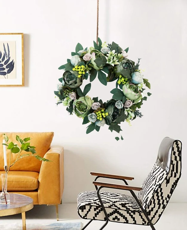 Искусственный венок с пионами зеленый цветами и зелеными листьями для украшения