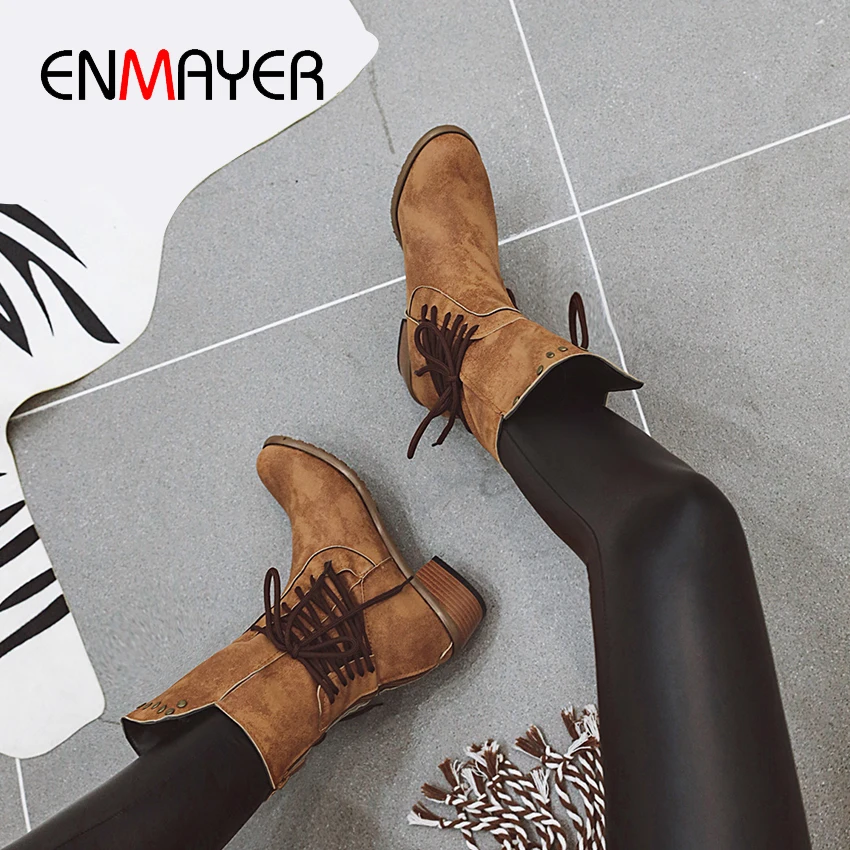Ботинки ENMAYER с заклепками из флока на платформе без шнуровки круглый носок
