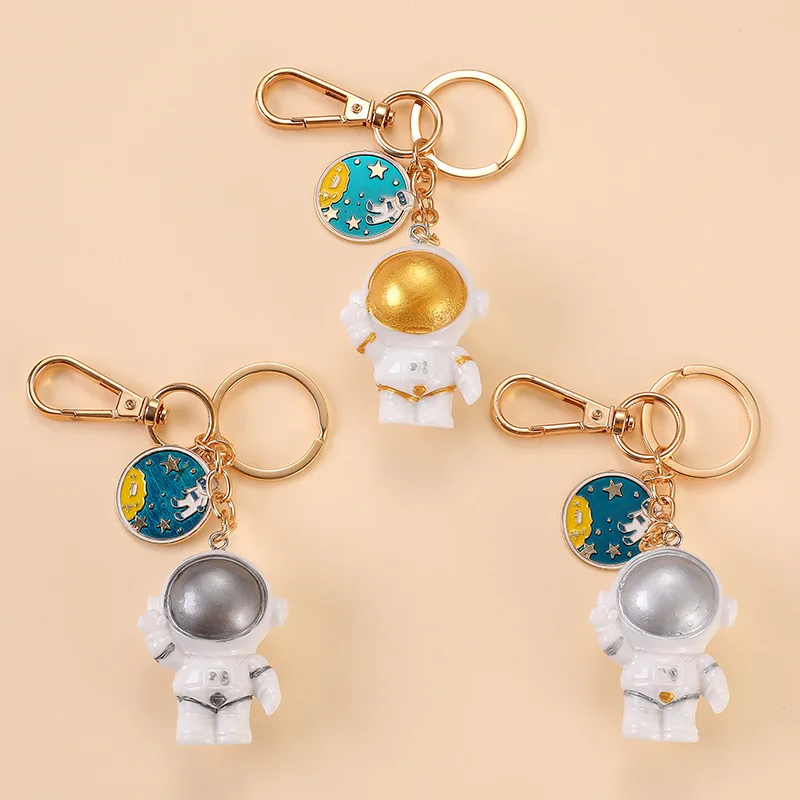 

2PCS Fashion Three Dimensional Cartoon Astronaut Bag Handbag Backpack Accessories Doll Key Chain Creative Car Pendant Lovers