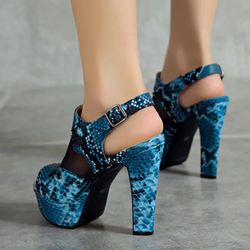 

Женские босоножки на высоком каблуке со змеиным принтом, туфли на платформе с открытым носком и ремешком на щиколотке, сандалии 2021, модная ж...