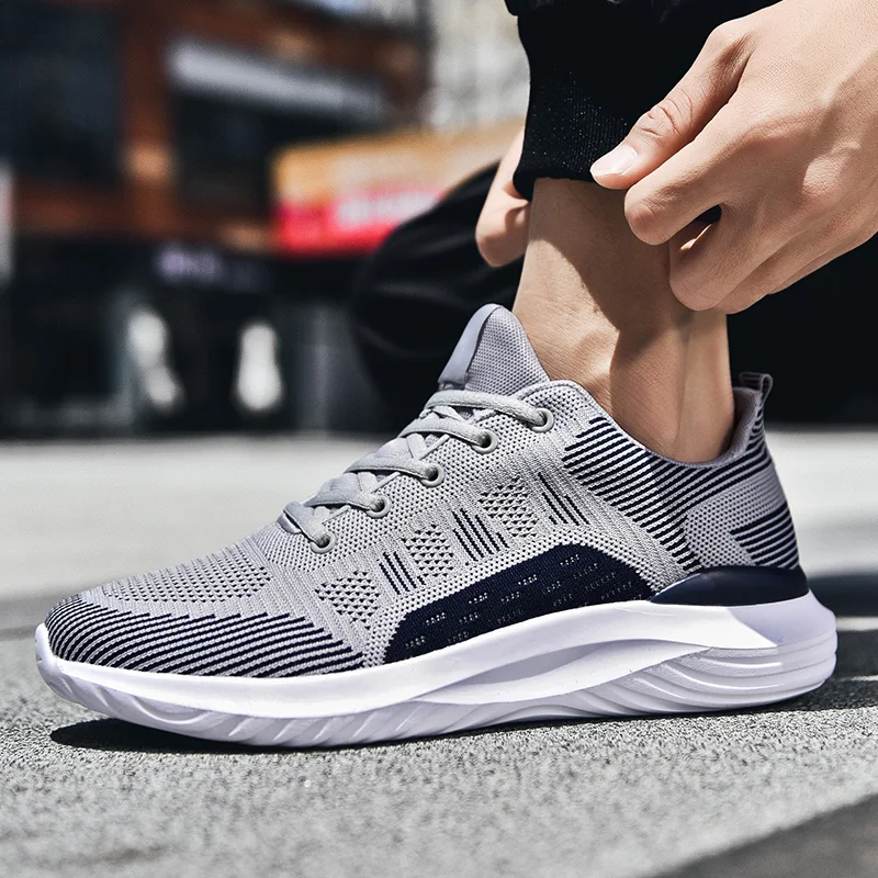 

2020 Fashion New Running Casual Shoes Flying Woven Mesh Breathable Sneakers Lightweight Wear-resistant Jogging Men Sport Shoes