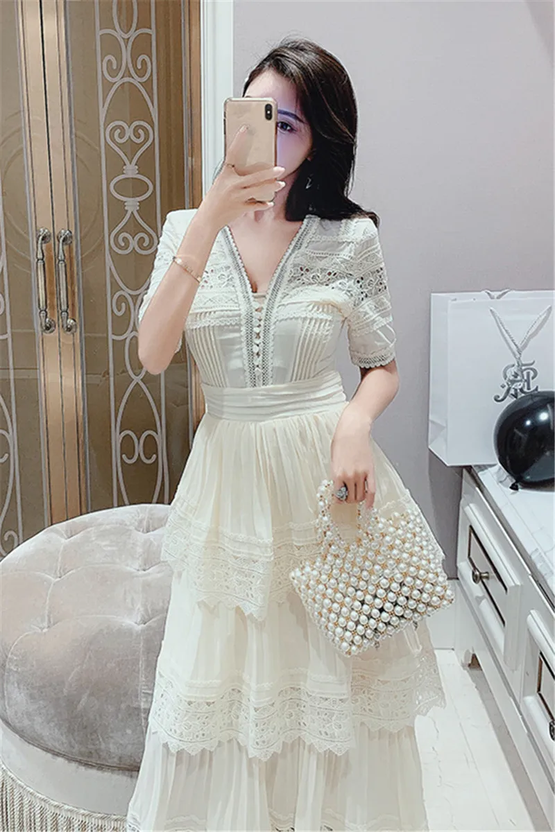 

Spring and Summer New Celebrity Very Fairy Dignified Goddess Holiday V-neck Lace Cake Pleated Long Dress Kawaii