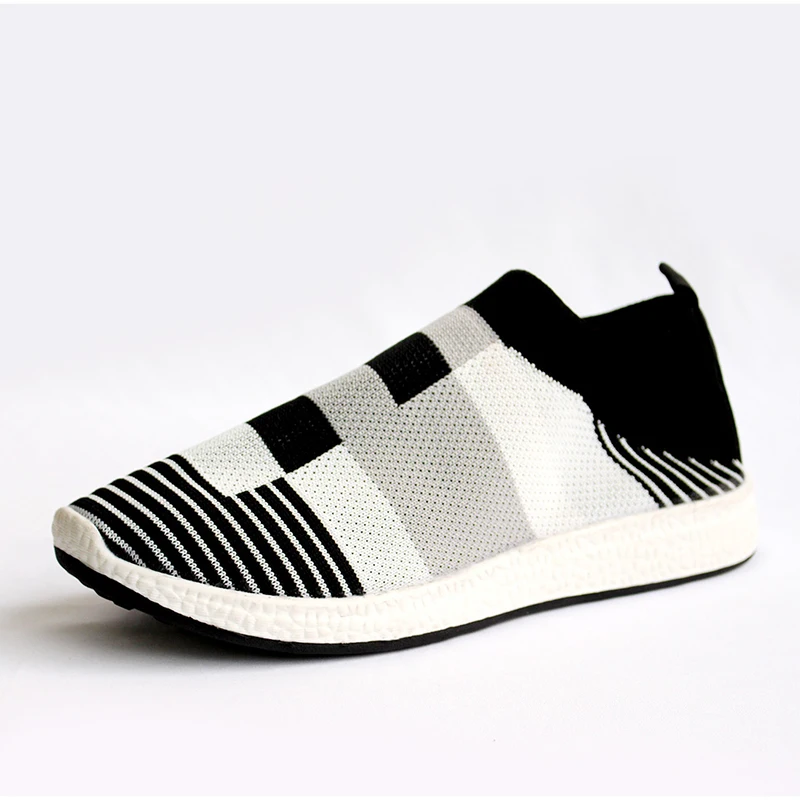 Женская обувь на плоской подошве кроссовки эластичные вязаные в полоску низкой