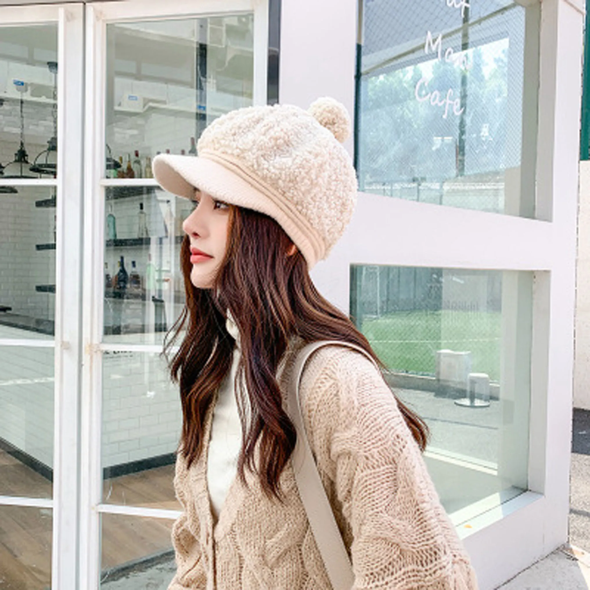 

PCFDDR Lambskin duck cap women's autumn and winter net red versatile warm cycling hat.