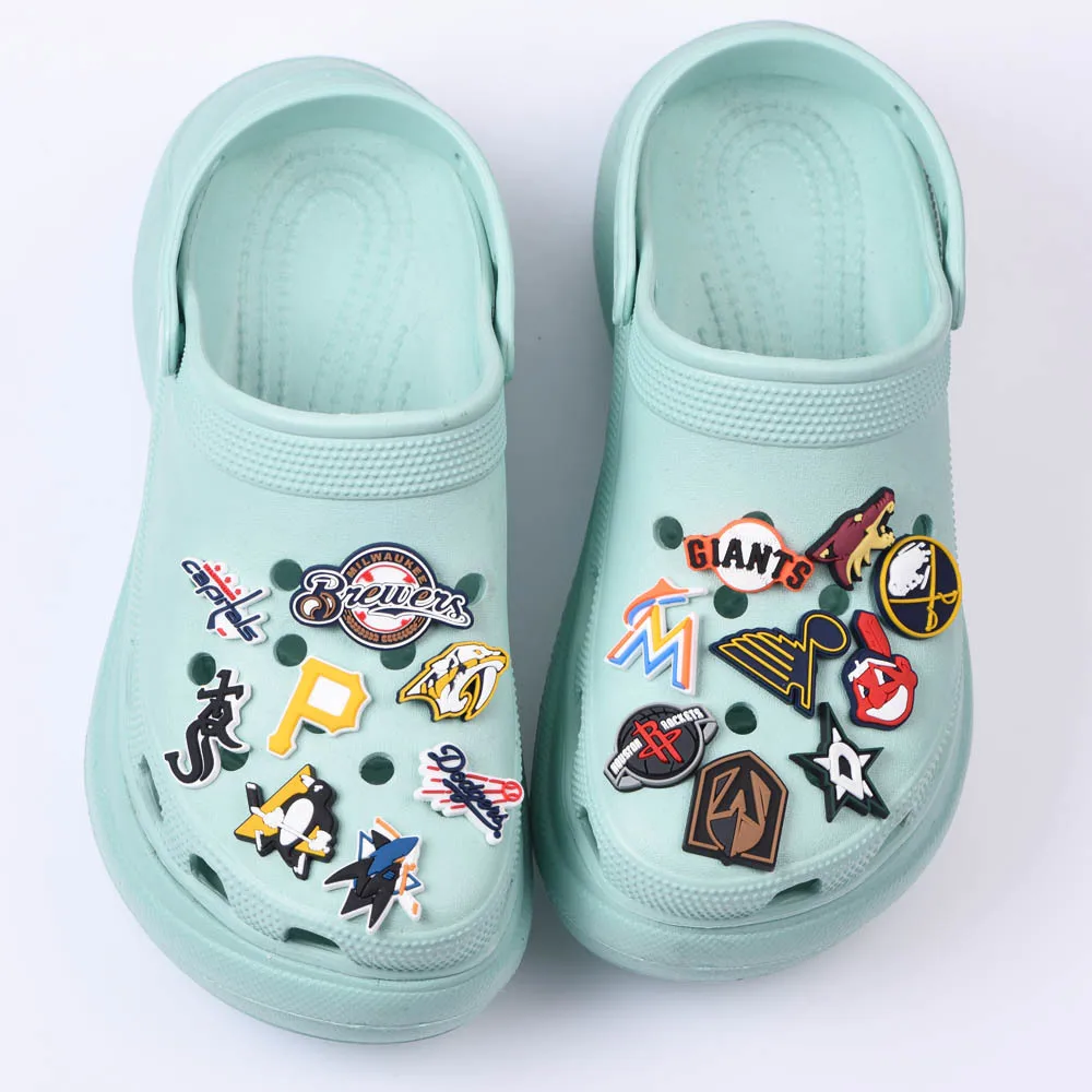 

1pcs Croc Charms JIBZ Shoe Accessories Designer PVC Emblem of University Button Decoration for Clog Shoes Buckle Charm