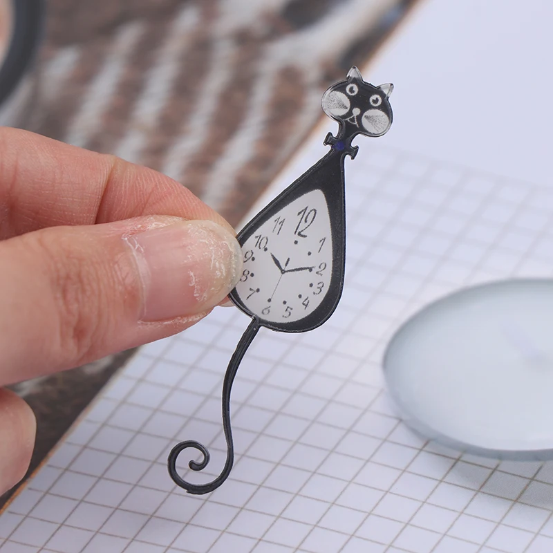

1Pc Cute 1:12 Scale Dollhouse Miniature Cartoon Wall Clock Play Doll House Decor
