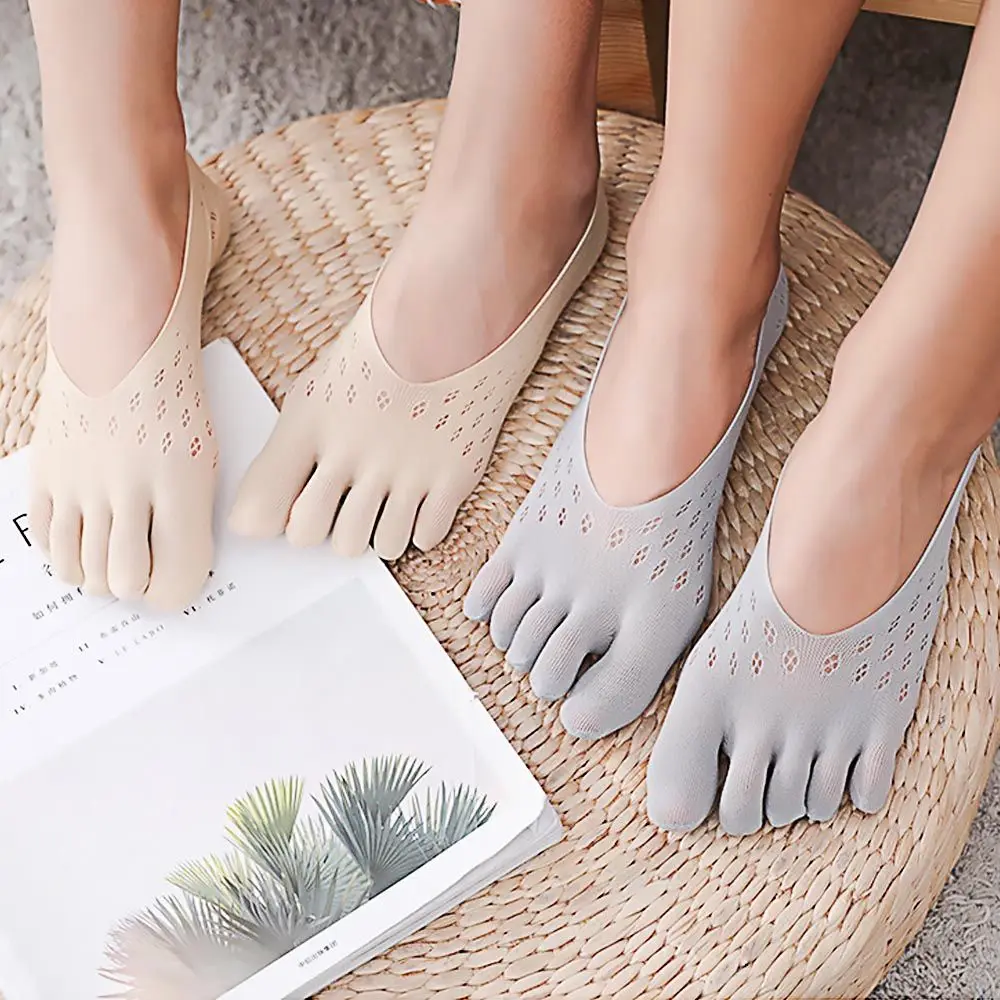 

Fashion Summer Thin Toe Sock Slippers Women Lady invisible Silicone Anti-skid Five Finger Socks breathable anti-friction