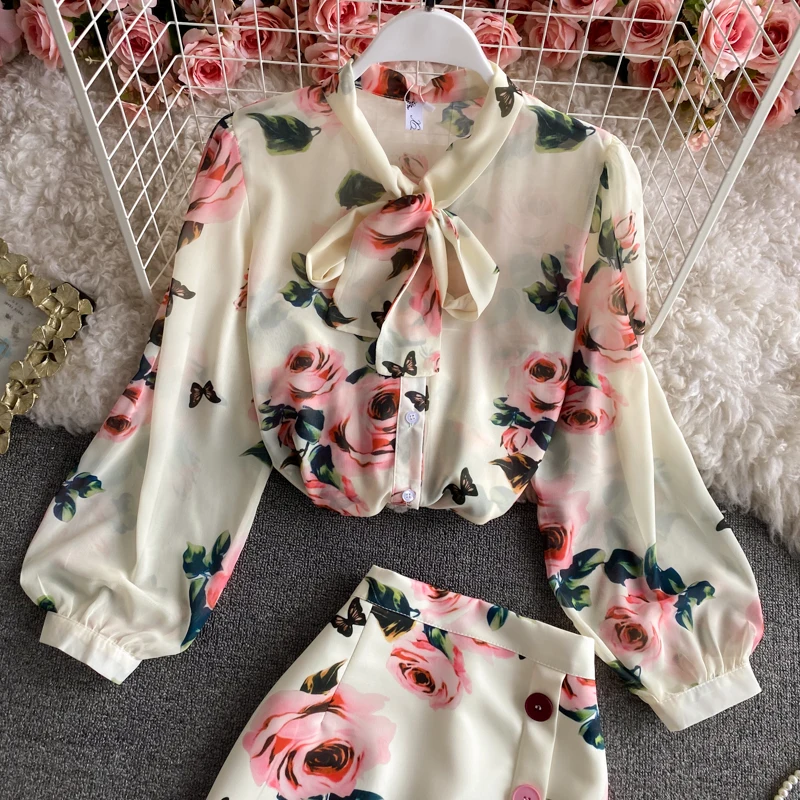 

Spring New Women Elegant Rose Flower Print Blouse Clothing Suit Long Puff Sleeve Bow Collar Shirts+Button Mini Skirt 2 Piece Set