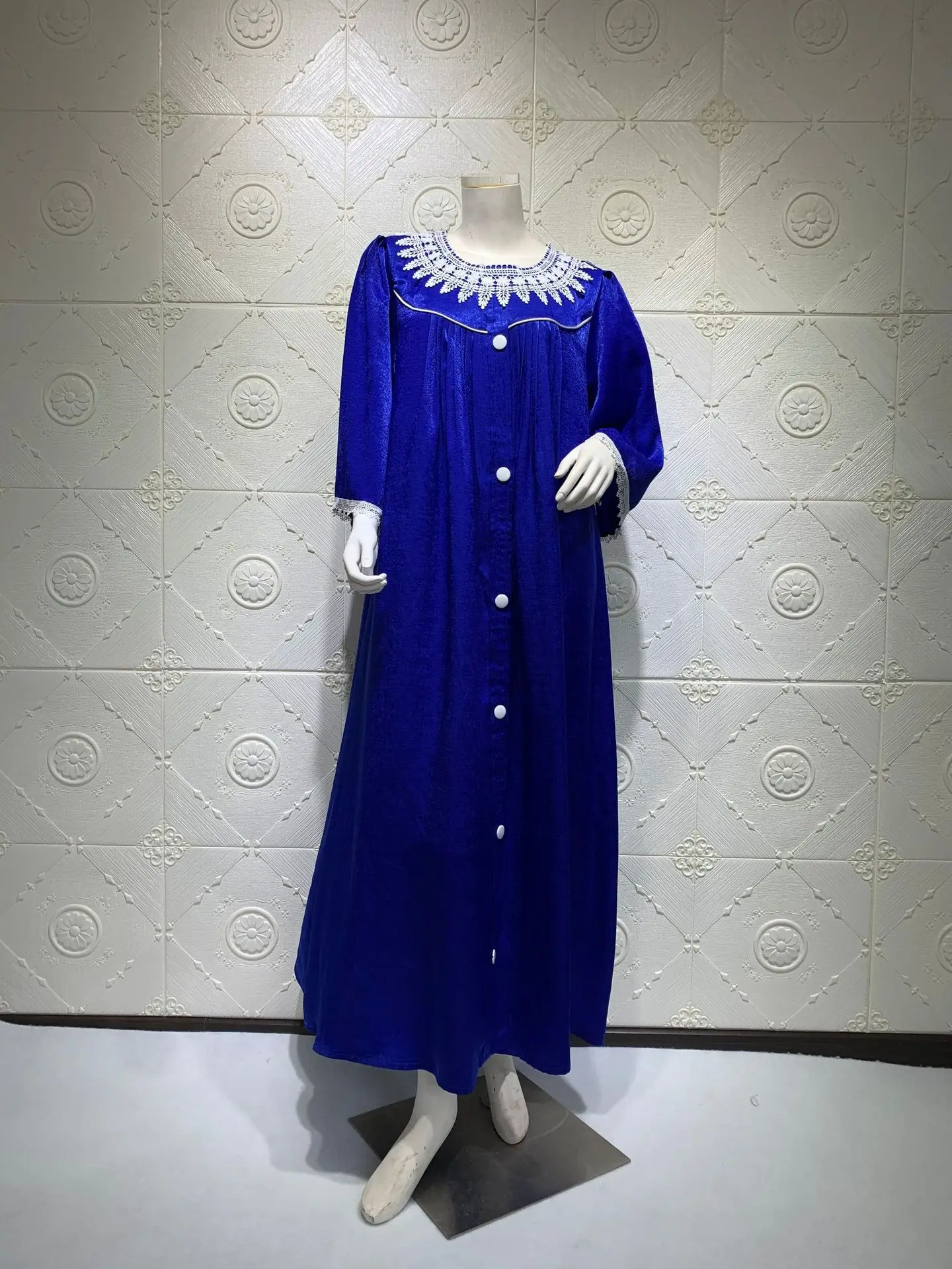 

Fashion Appliques Muslim Abaya Dress Women Dubai Arab Arabic Vestidos Turkey Moroccon Kaftan Islamic Clothing India Gown Femme