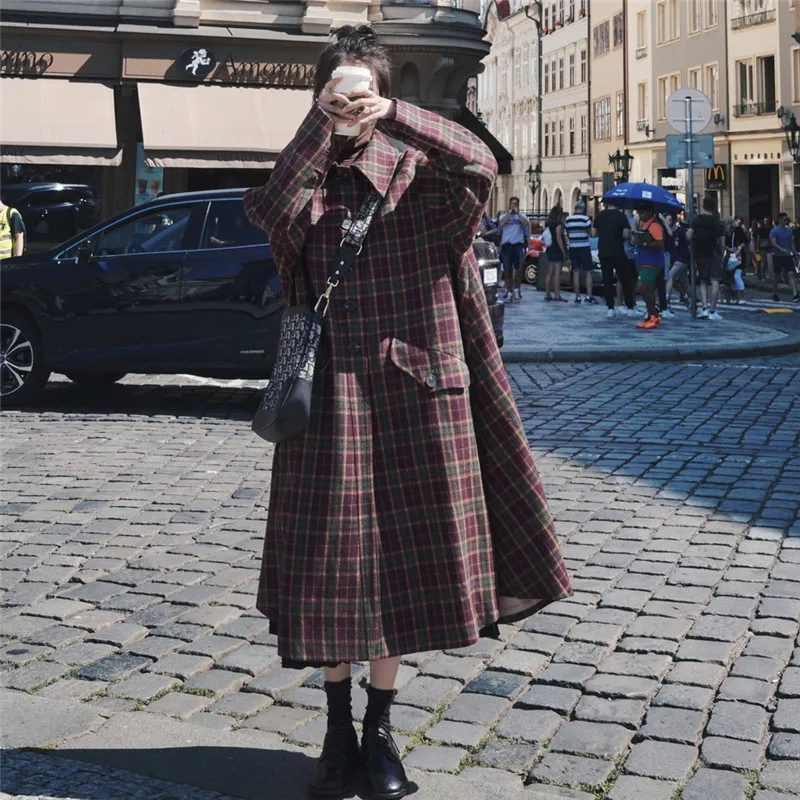 

Новинка, винтажное длинное шерстяное пальто в клетку, Женское пальто средней длины 2020, осенне-зимнее свободное шерстяное пальто выше колена...