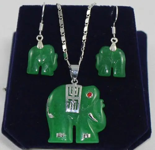 

Beautiful-green-jade-elephant-Jewellery-necklace-Pendant-earring-Set
