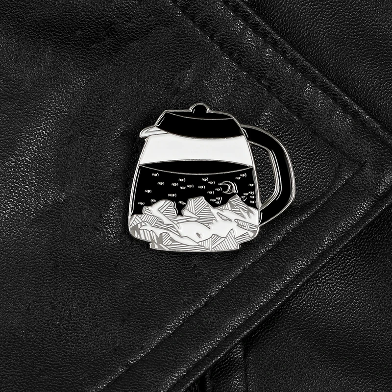 Звездная ночь Кофе горшок эмали штырь изготовленные на заказ горных Луна брошь в