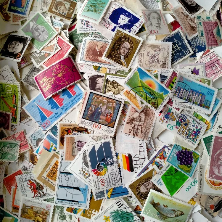 Множество оригинальных штампов немецкой страны DDR почтовые марки европейские
