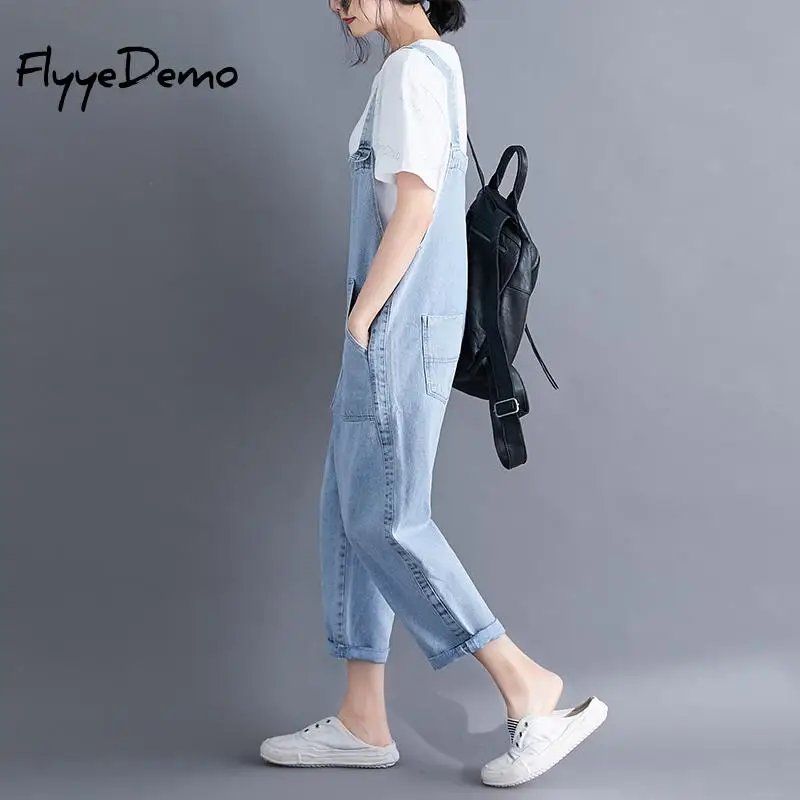 Женский комбинезон из джинсовой ткани Осенний с нашивками женские комбинезоны