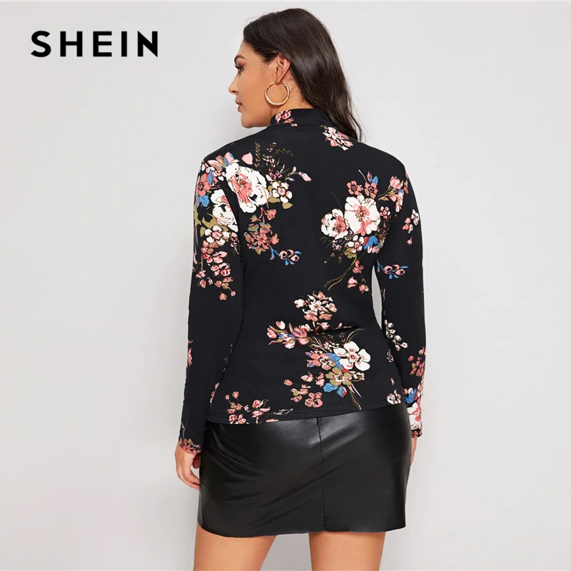 SHEIN размера плюс черный высокая горловина Цветочный принт футболка Для женщин осень Офисные женские туфли топы, с длинным рукавом, облегающая, эластичные элегантные футболки