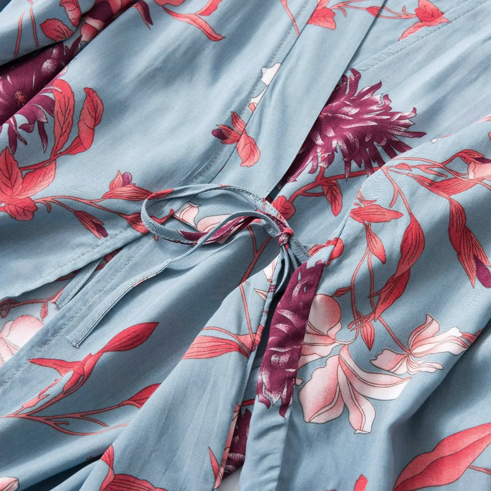 

3pcs/Set Satin Silk Nightgown Leaf Flower Print Pajamas Women Robes+Suspender Top+Trousers Sexy Lady Lingerie Sleepwear Sets New