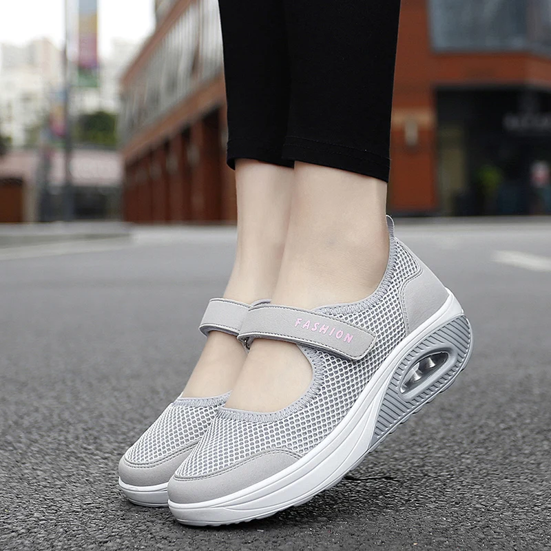 2021 Hot Sale Women Tennis Shoes Slip on Thick Bottom Sneakers Woman Gym Sport Outdoor Walking Fitness Trainers Tenis Feminino