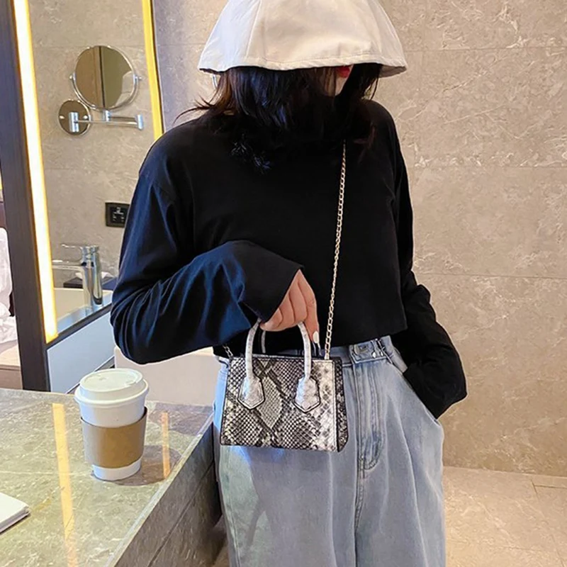 

Women's Shoulder Bag Shopping Bag High Quality Snake Print Fashion Design Women's Messenger Bag