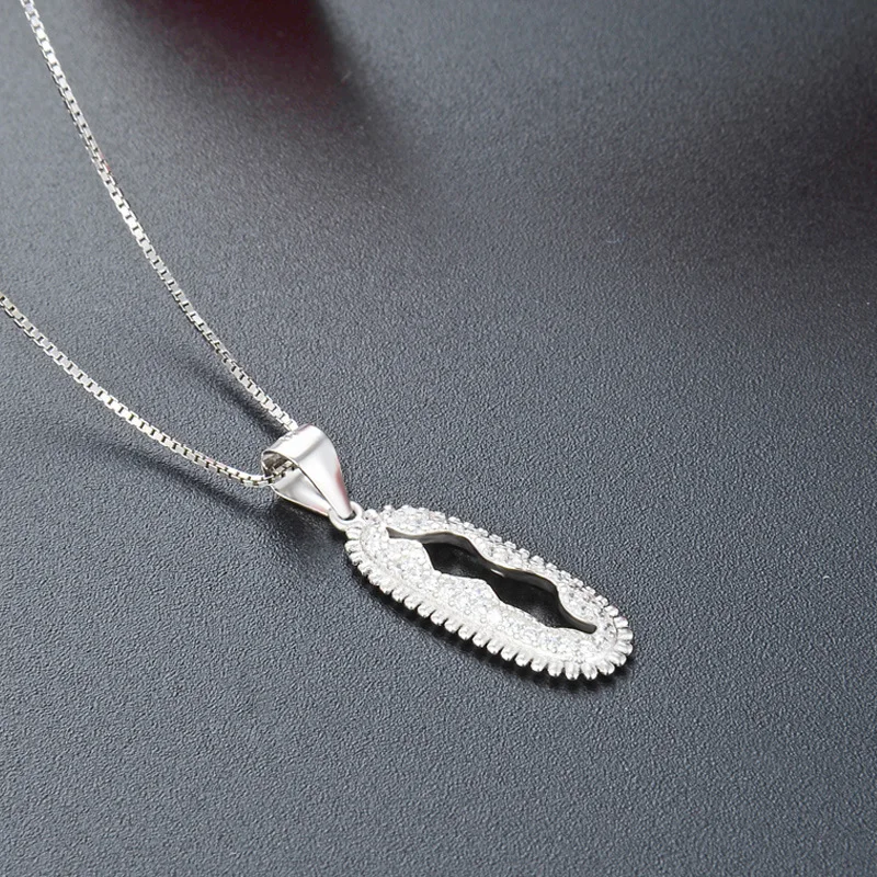 

Korean version of the fashionable popular collarbone chain pendant s925 pure silver-encrusted diamond zircon necklace women's