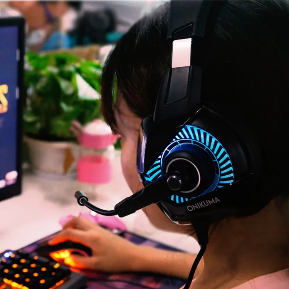 ONIKUMA K6 профессиональная игровая гарнитура с микрофоном RGB светодиодный ная