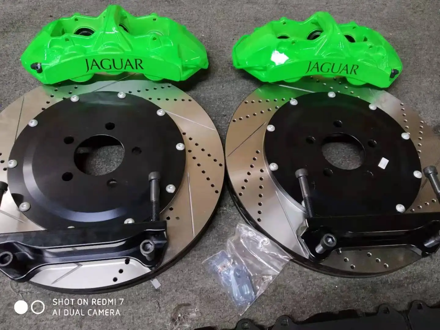 

GT6 brake caliper with 380mm*34mm brake rotor for for Jaguar XF3.0 front wheel