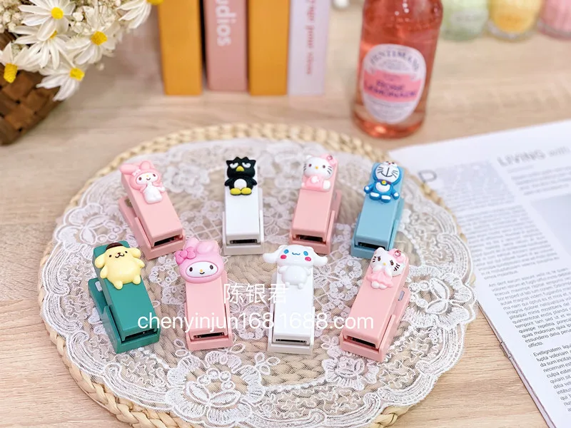 

Kawaii Kitty Sanrio Mini Stapler Cute Cartoon Small Stapler Office Portable Small Stationery Stapler Anime Toys for Girls
