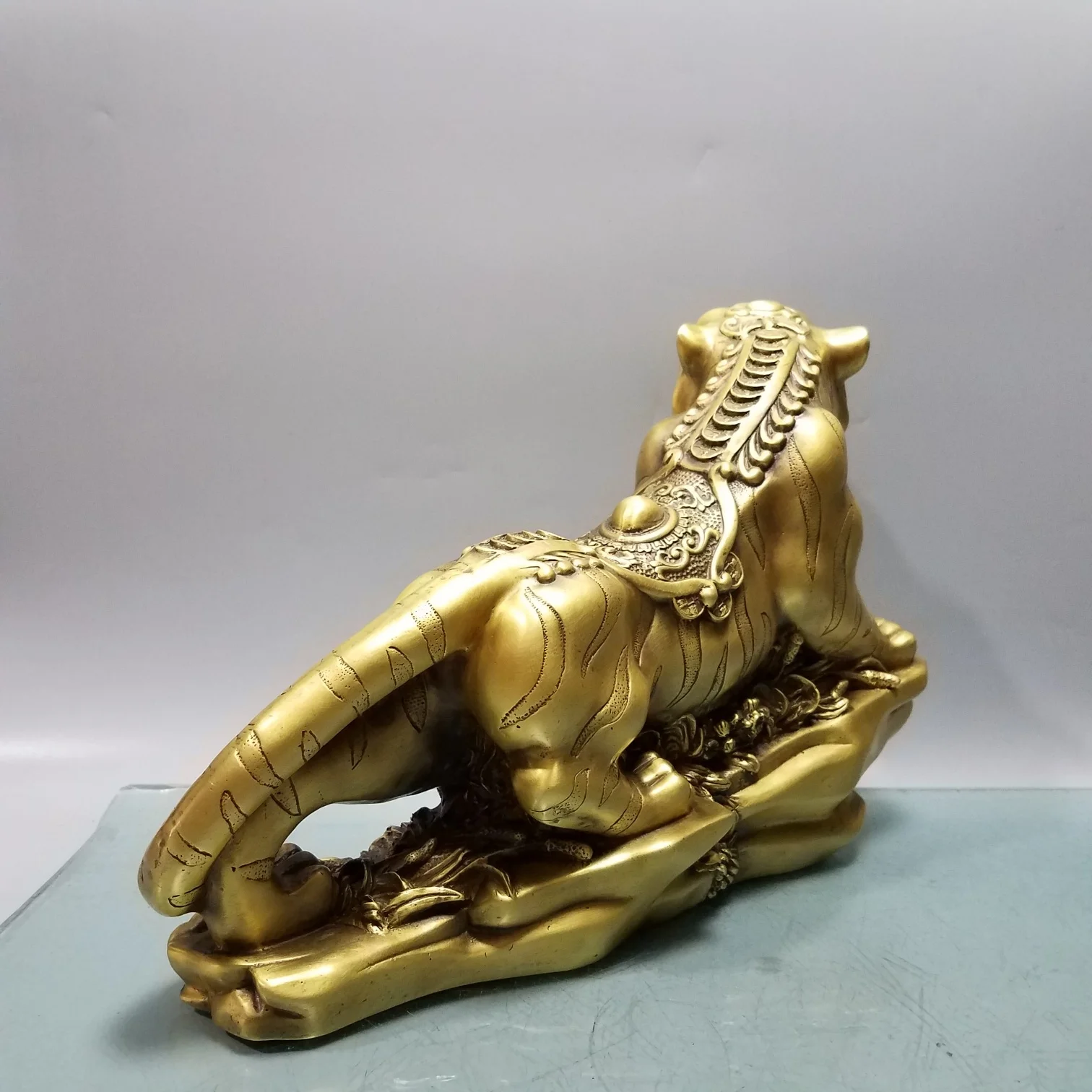 

wedding decoration China Feng Shui Seikos brass wealth auspicious Tiger status Tiger roaring Moral Lucky Fortune
