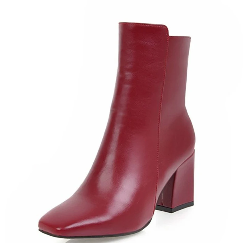 Зимние женские короткие ботинки черные красные белые 7 см на толстом каблуке