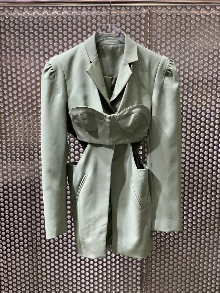 

New 2021SS Spring Women High Quality Hollow Strapless Blazer Jacket Ladies Casual Luxury Coat Outerwear 2 Color Ddxgz2 1.04