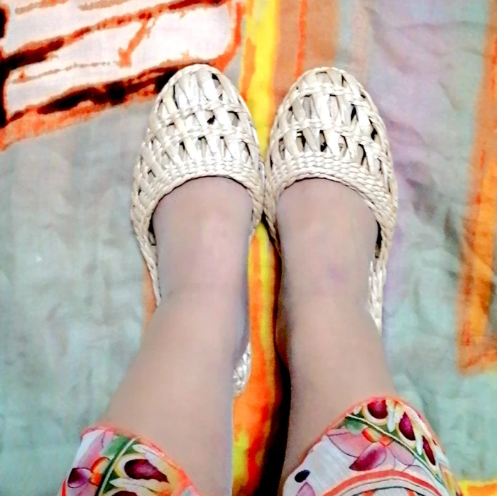 

JARYCORN 2020 summer fashion unisex home shoes women's straw sandals new couple shoes handmade Chinese style man straw shoes