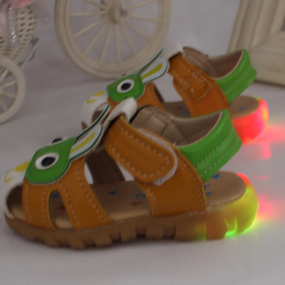 Сандалии с рисунками из мультфильмов подсветкой модные кроссовки детские летние