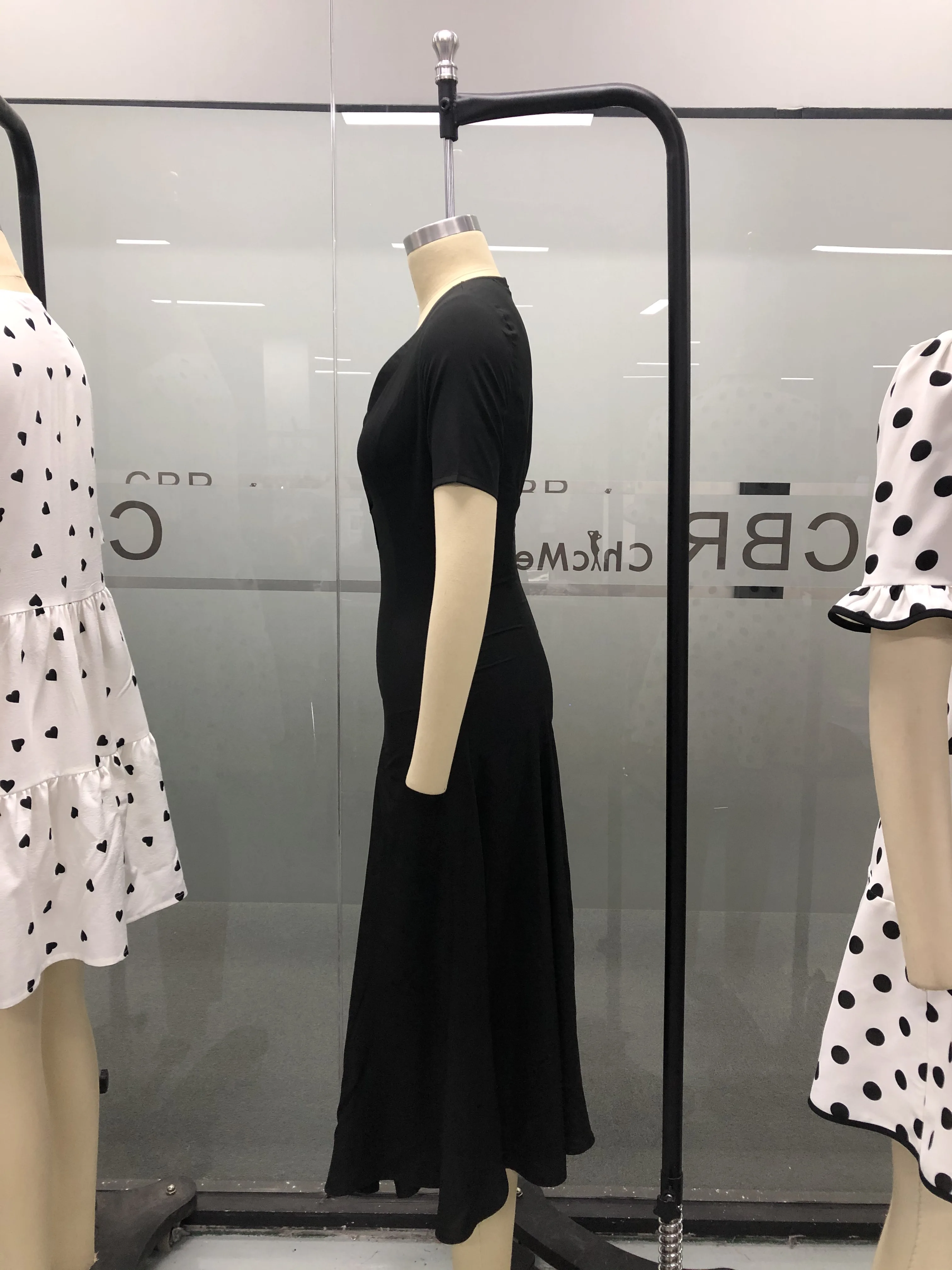 

Short Sleeve Plain High Slit Maxi Dress Short Sleeve Casual Dress