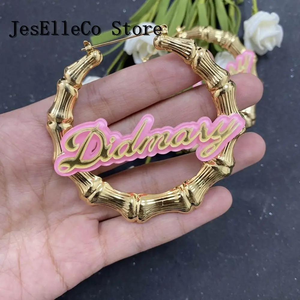 

Новые пикантные круглые серьги-кольца с именем на заказ из бамбука в стиле хип-хоп для женщин индивидуальные серьги с буквами подарок для по...