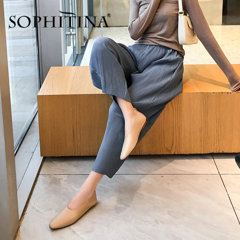 Женские туфли на плоской подошве SOPHITINA Мягкие Удобные однотонные из натуральной