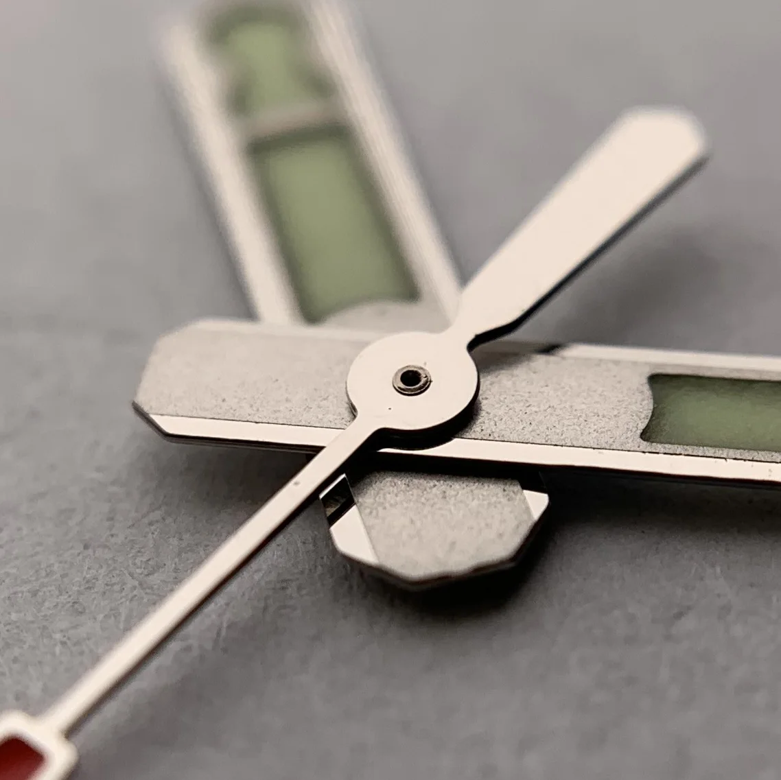 

Watch Parts C3 Luminous Dive Watch Hands SBDX001 SBDC001 Hand Suitable For NH35/NH36 Automatic Movement Modify Custom Watch